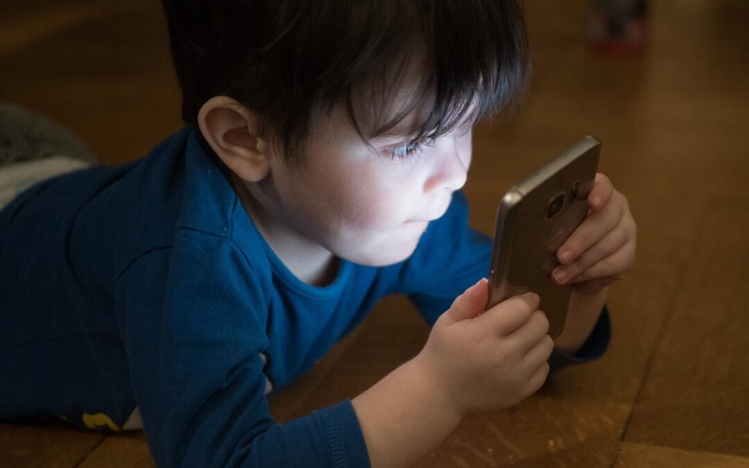 Tablet, cellulari e bambini